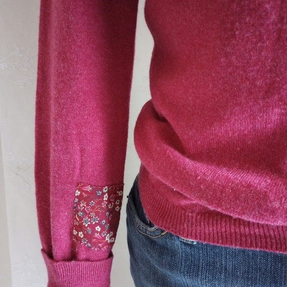 Up-Cycled Brora Scottish Cashmere Crewneck Sweater Dark Berry Pink - Picture 3 of 13